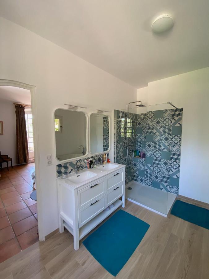 Villa Provencale Familiale Avec Piscine Grimaud Exteriör bild