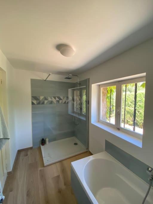 Villa Provencale Familiale Avec Piscine Grimaud Exteriör bild
